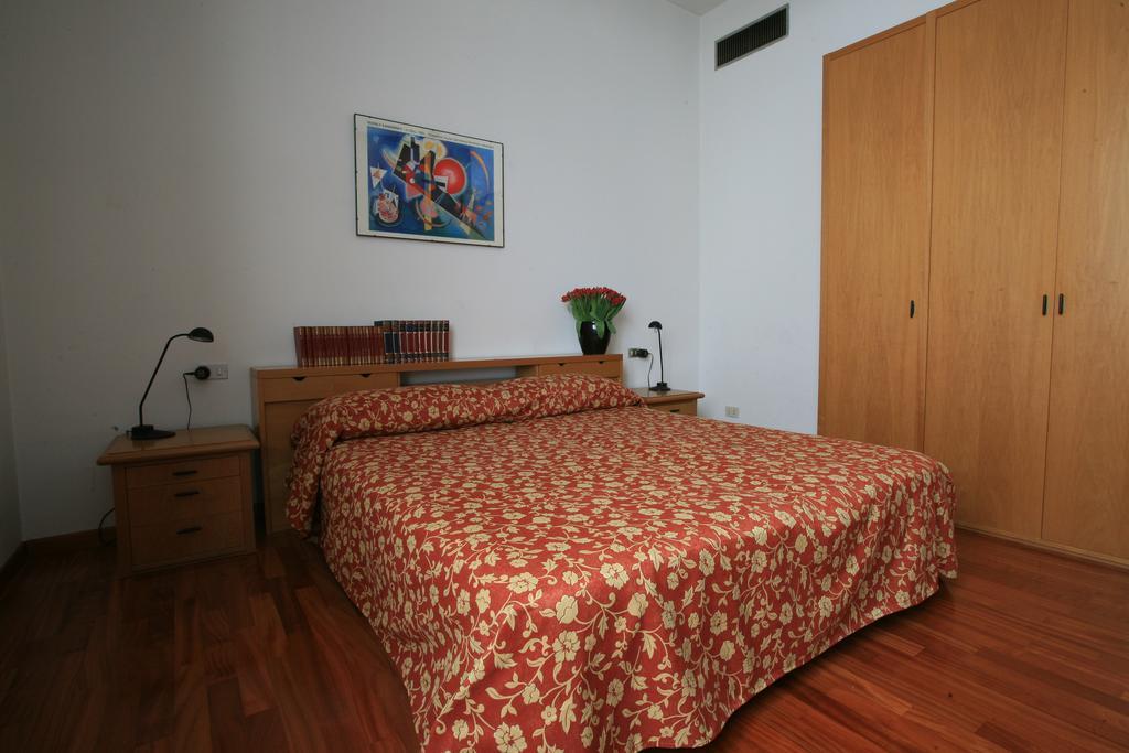 Residence Villa Odescalchi Milánó Kültér fotó